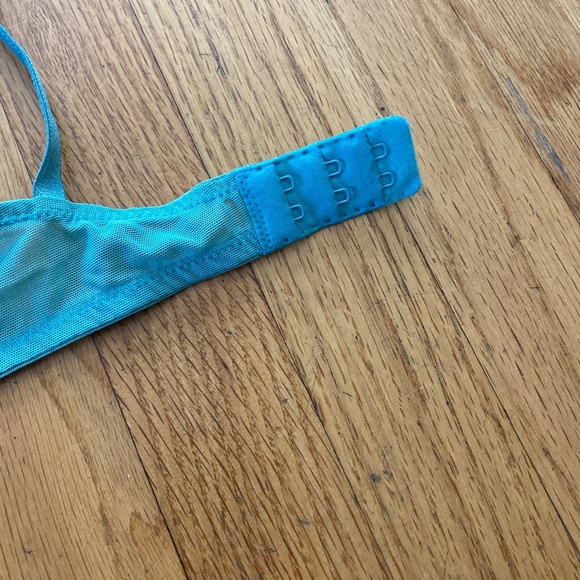 3/$15 Victoria's Secret Angels Turquoise Lined IPEX Bra.  34B, Full Coverage - Picture 5 of 8